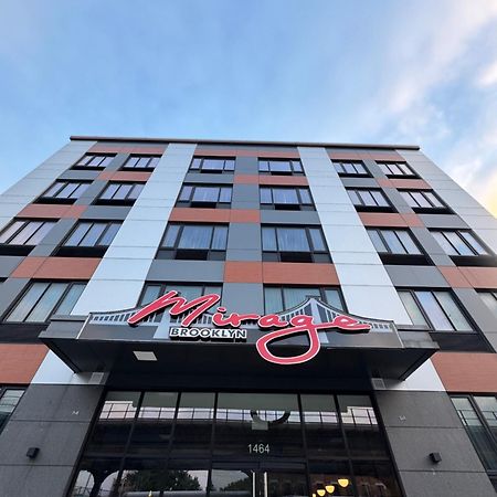 Hotel Mirage Brooklyn New York Ngoại thất bức ảnh
