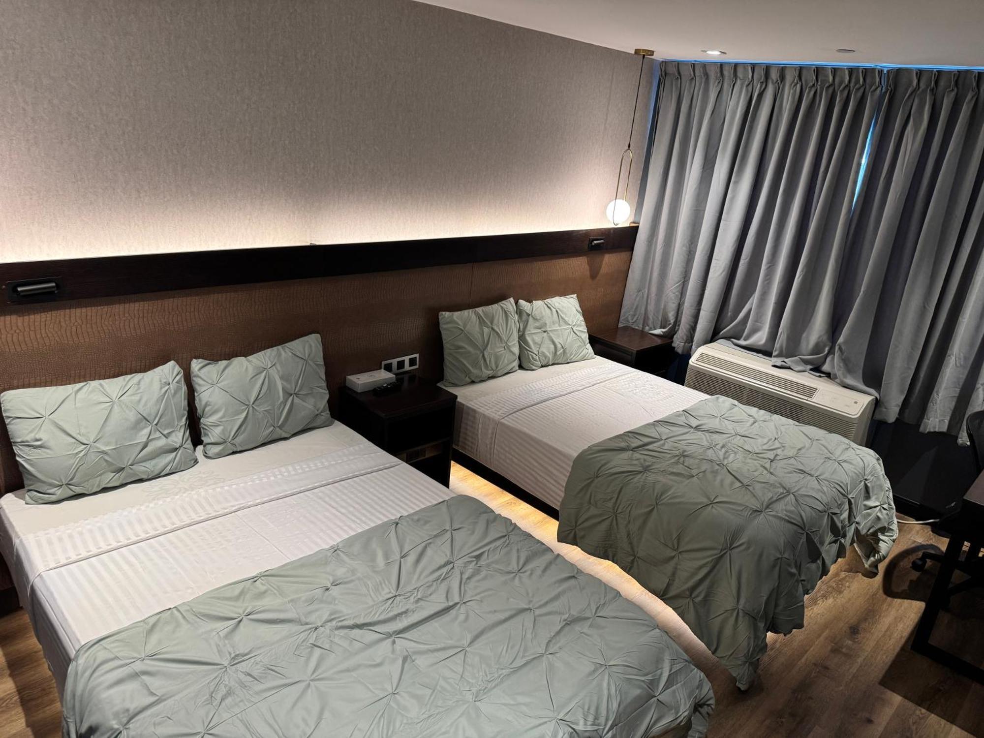 Hotel Mirage Brooklyn New York Ngoại thất bức ảnh